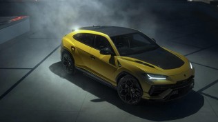 兰博基尼因引擎盖缺陷召回2,133辆SUV