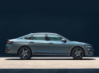 中国人保携手温州市瓯海荣新汽车客户答谢会