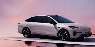 中国人保携手杭州城南埃安汽车购车嘉年华