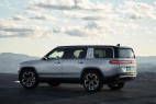 Rivian 2023年净亏54.3亿美元,将裁员10%